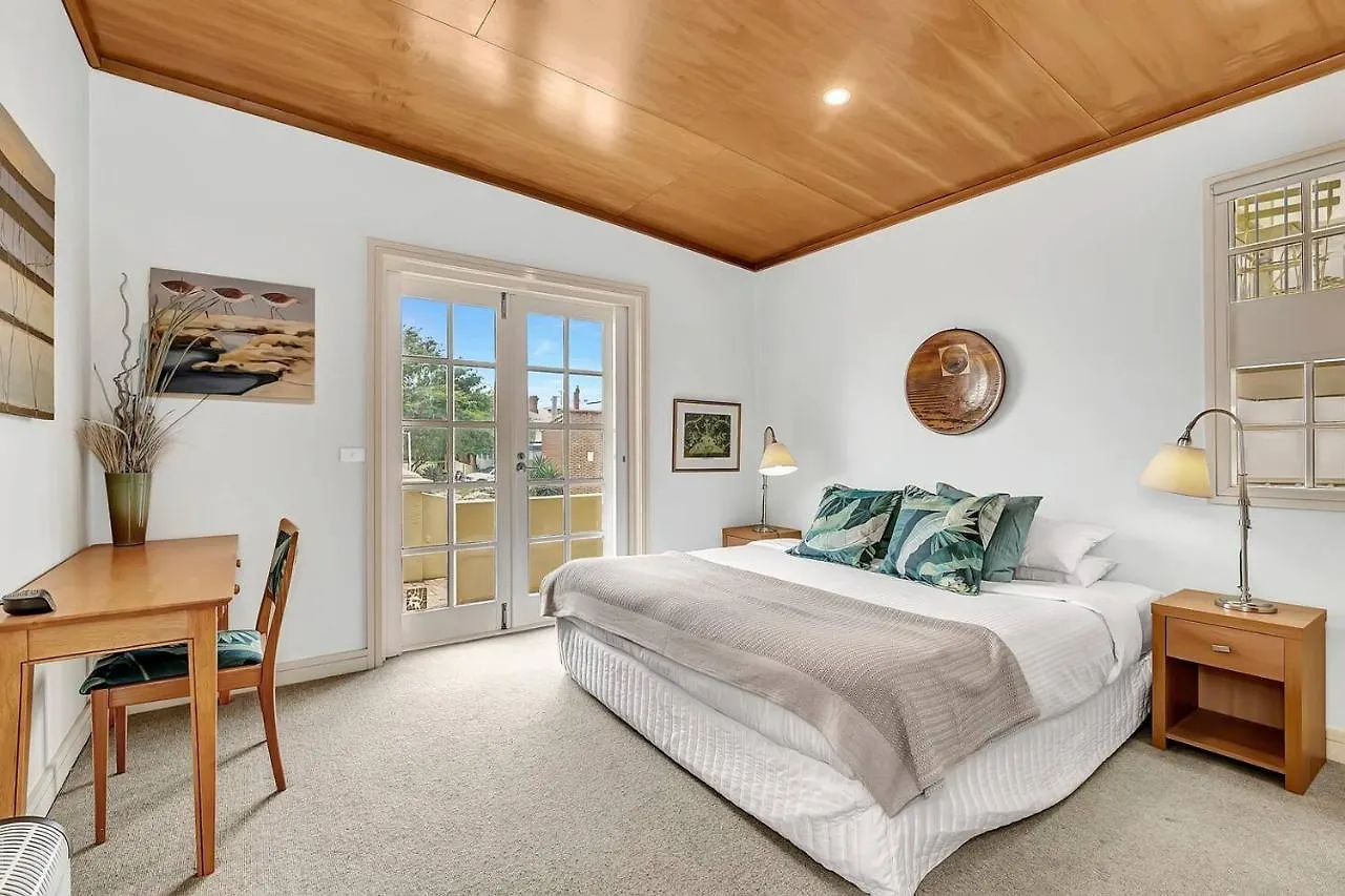 Time And Tide Hideaway - A Spacious Beachside Escape Adelaide 0*,